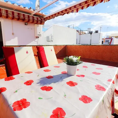 Casa Sandra En Centro De 펜션 네르하
